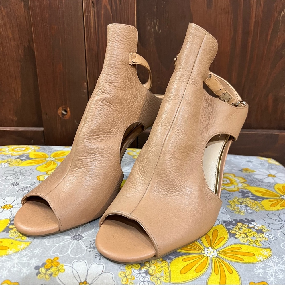 Jessica Simpson Tan Peep-Toe Heels